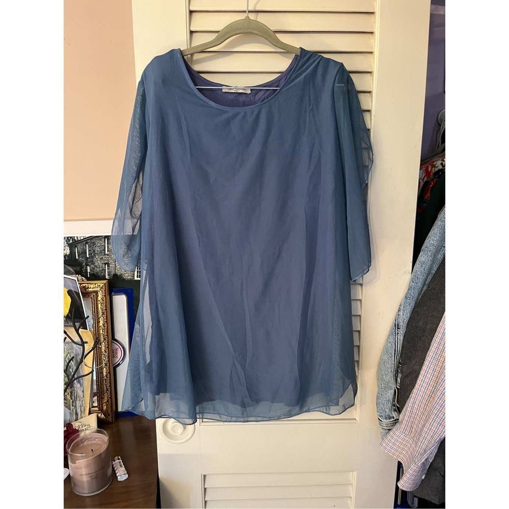 mesh top with tulip sleeves